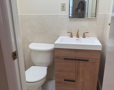 144-47 28th Avenue - Photo Thumbnail 2