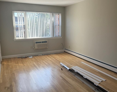 144-47 28th Avenue - Photo Thumbnail 13
