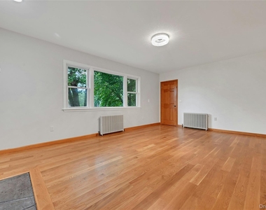 430 Piermont Avenue - Photo Thumbnail 9