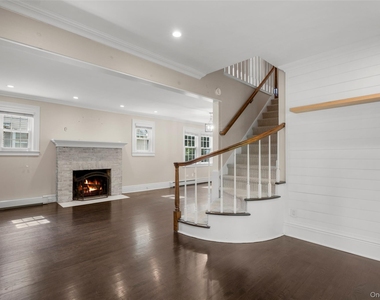 81 Chestnut Avenue - Photo Thumbnail 3