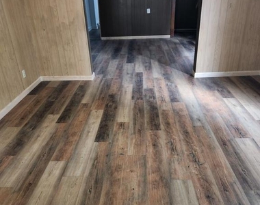248 Fairview Street - Photo Thumbnail 2