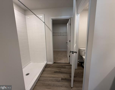 280 Anconas Boulevard - Photo Thumbnail 6
