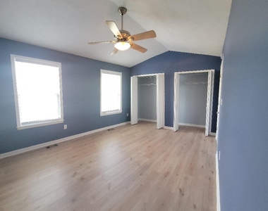 10612 Guilderland Court - Photo Thumbnail 5