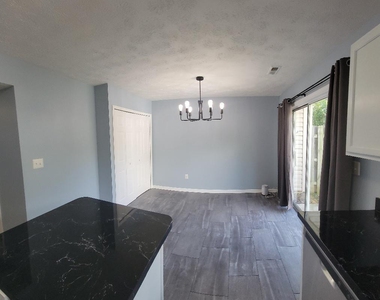 10612 Guilderland Court - Photo Thumbnail 3