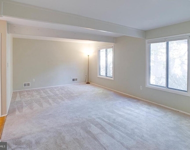 12303 Mulberry Court - Photo Thumbnail 20