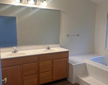 43724 Piedmont Hunt Terrace - Photo Thumbnail 32