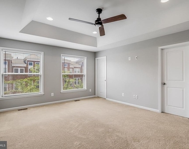 42274 Hampton Woods Terrace - Photo Thumbnail 16