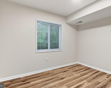 1523 Northgate Square - Photo Thumbnail 13