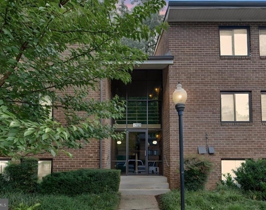 1523 Northgate Square - Photo Thumbnail 33