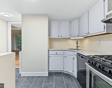 1523 Northgate Square - Photo Thumbnail 14