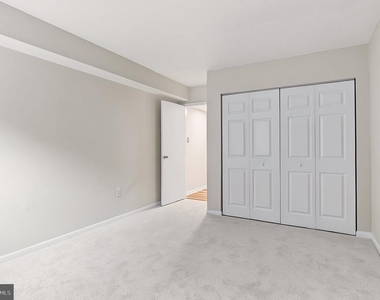 1523 Northgate Square - Photo Thumbnail 24