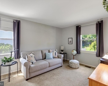 2913 Ashdown Forest Drive - Photo Thumbnail 25