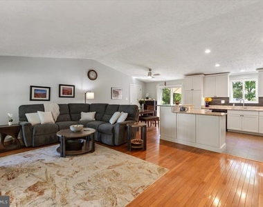 2913 Ashdown Forest Drive - Photo Thumbnail 7