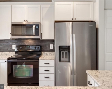 2913 Ashdown Forest Drive - Photo Thumbnail 11