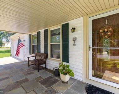 2913 Ashdown Forest Drive - Photo Thumbnail 3