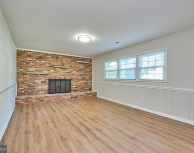 2807 Schafflind Court - Photo Thumbnail 18