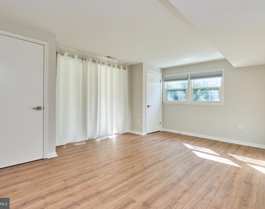 2807 Schafflind Court - Photo Thumbnail 20