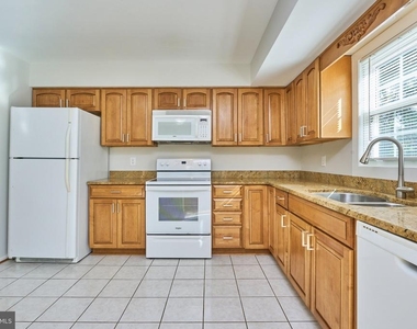 2807 Schafflind Court - Photo Thumbnail 9