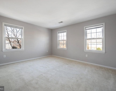10691 John Ayres Drive - Photo Thumbnail 24