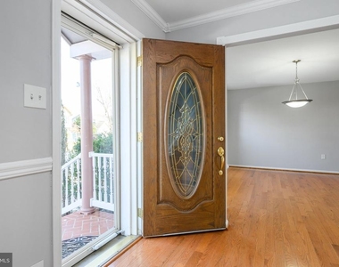 10691 John Ayres Drive - Photo Thumbnail 3