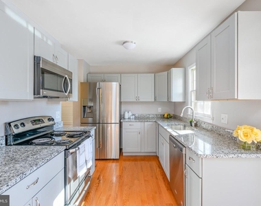 10691 John Ayres Drive - Photo Thumbnail 15