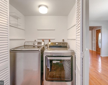 10691 John Ayres Drive - Photo Thumbnail 18