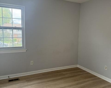 7953 Arden Court - Photo Thumbnail 16