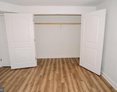 380 Broadview Avenue - Photo Thumbnail 7