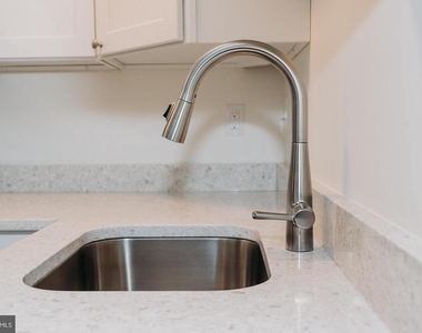 380 Broadview Avenue - Photo Thumbnail 1