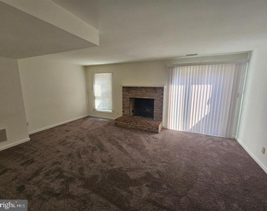 806 Grove Avenue - Photo Thumbnail 15