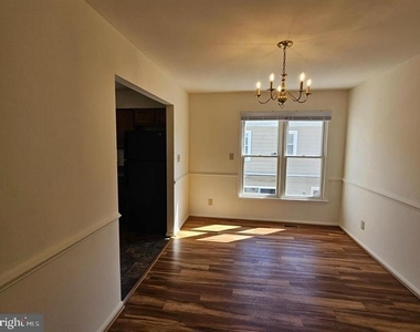 806 Grove Avenue - Photo Thumbnail 3