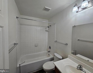 806 Grove Avenue - Photo Thumbnail 16