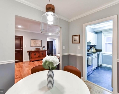 718 S Washington Street - Photo Thumbnail 7