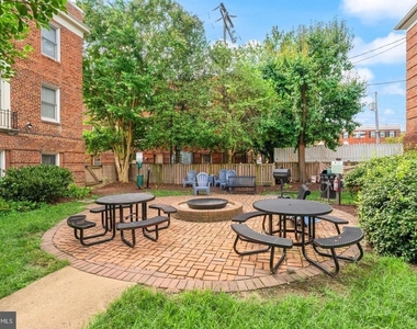 718 S Washington Street - Photo Thumbnail 15