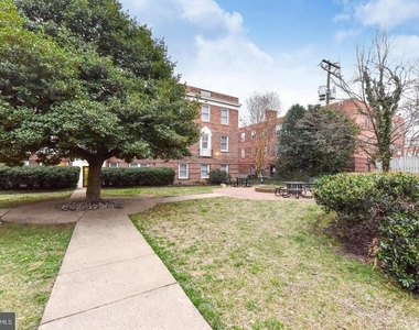 718 S Washington Street - Photo Thumbnail 14