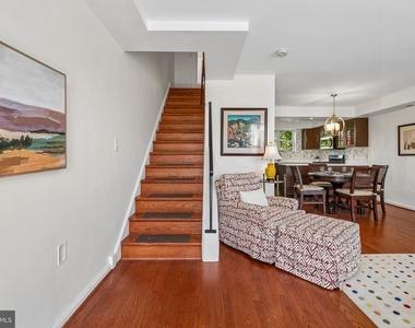 3812 Jason Avenue - Photo Thumbnail 1