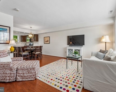 3812 Jason Avenue - Photo Thumbnail 4