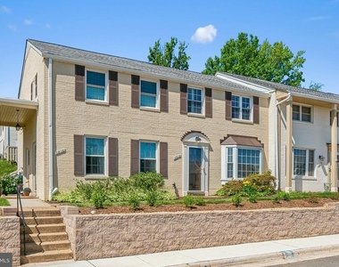 3812 Jason Avenue - Photo Thumbnail 20
