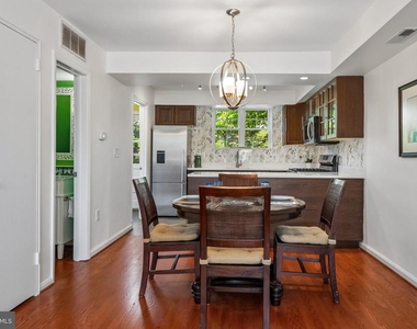 3812 Jason Avenue - Photo Thumbnail 5