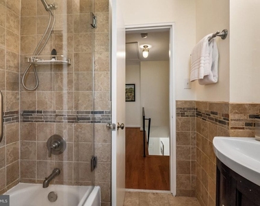 3812 Jason Avenue - Photo Thumbnail 17
