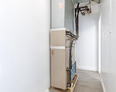 4600 Duke Street - Photo Thumbnail 29