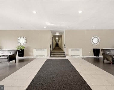 1210 N Taft Street - Photo Thumbnail 6