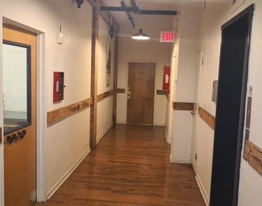 1020 Hamilton Street - Photo Thumbnail 3