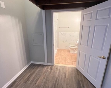 1020 Hamilton Street - Photo Thumbnail 16
