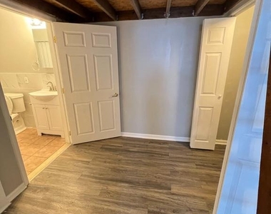 1020 Hamilton Street - Photo Thumbnail 15
