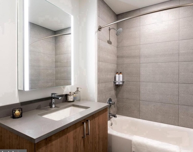 210 S 12th Street - Photo Thumbnail 11