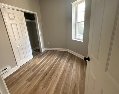 6136 Sansom Street - Photo Thumbnail 6