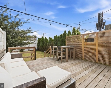 1109 E Wilt Street - Photo Thumbnail 23