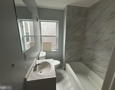 2422 Colorado Street - Photo Thumbnail 5