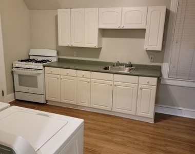 32 Crescent Street - Photo Thumbnail 1
